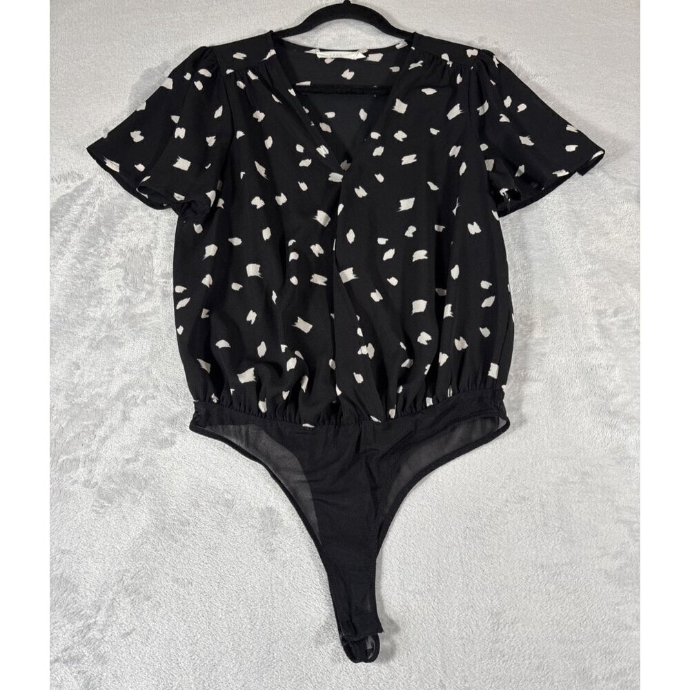 LUSH Kona Bodysuit Black Ivory Blouse V-Neckline Short Sleeves Women's Size M